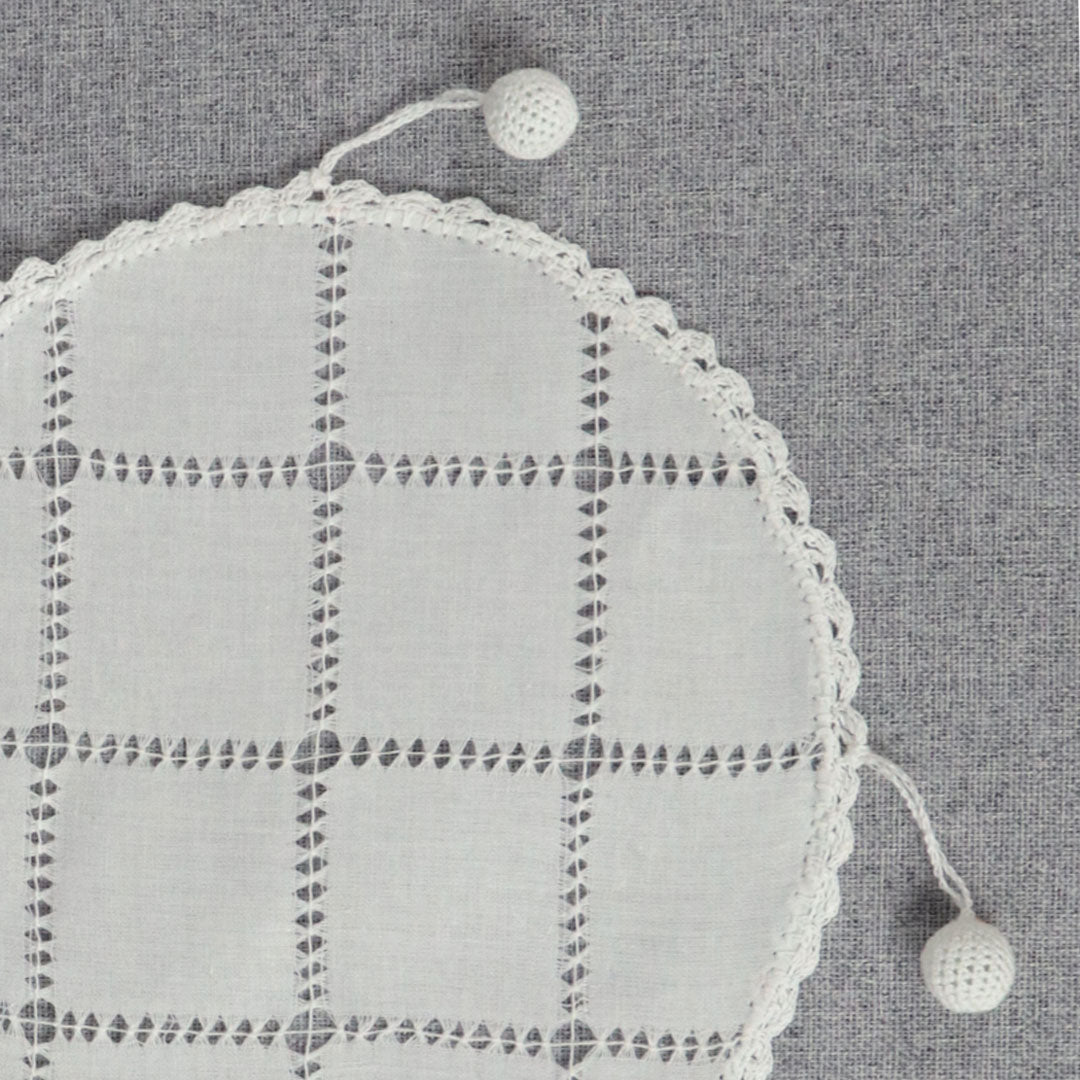 Cubre Jarras Deshilado