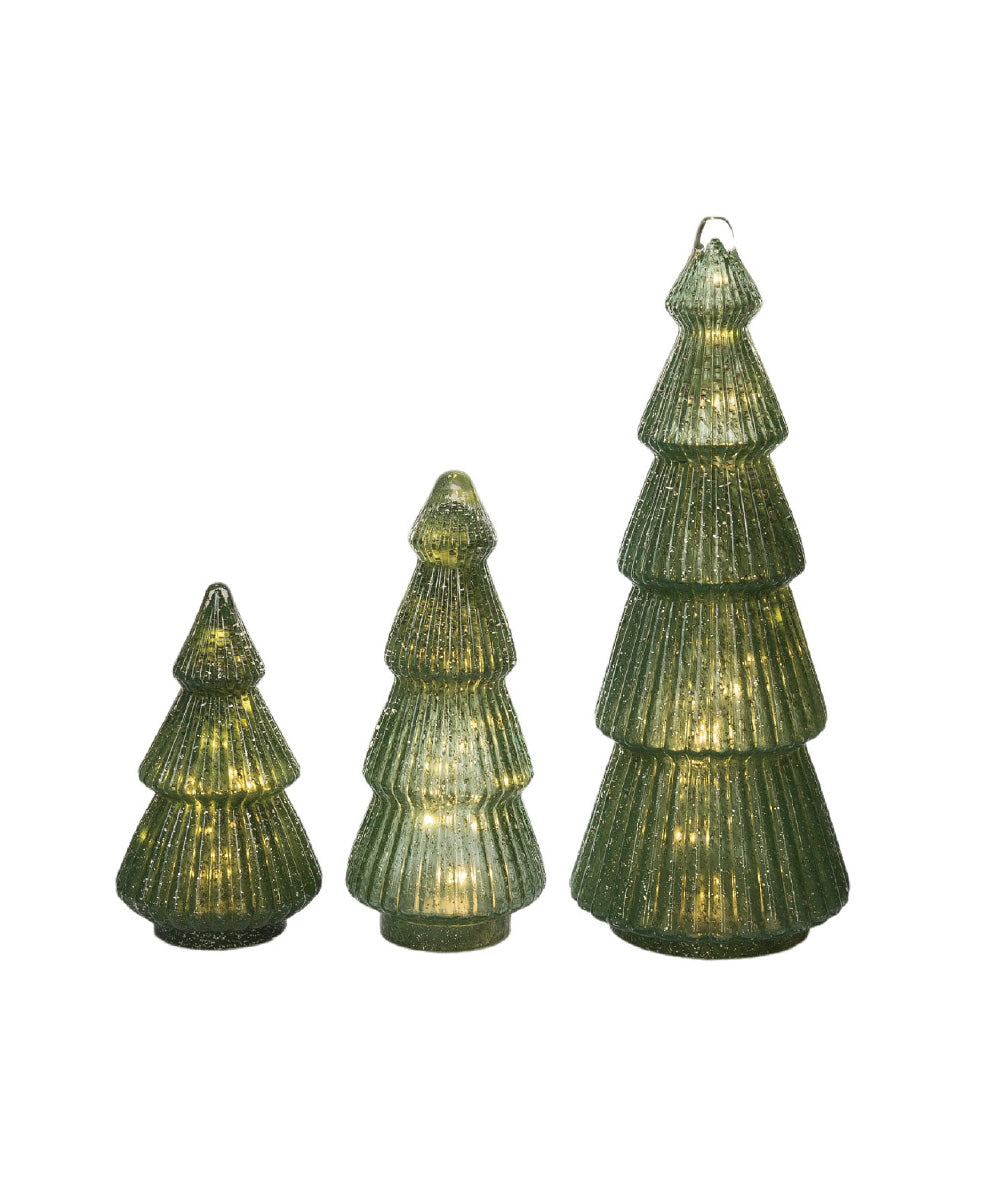 Árbol de navidad verde con luz