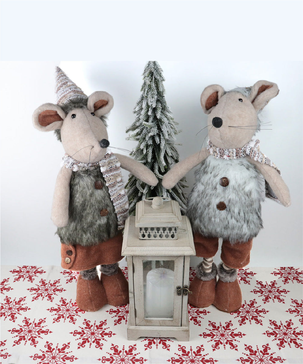 Ratón de peluche navideño