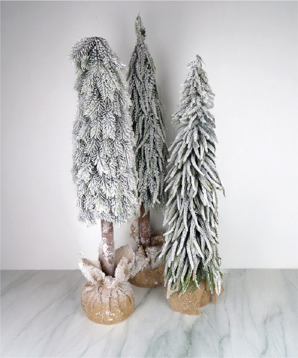 Pino con nieve base yute 85 cm